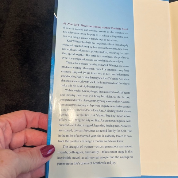 The Cast novel by Danielle Steel. Hardcover edition. Excellent used cond… - Picture 3 of 4